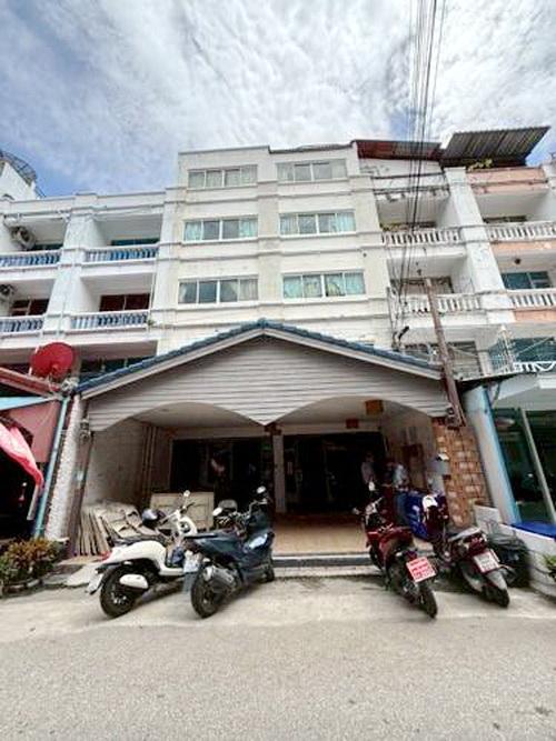 ขายอาคารพาณิชย์พัทยา หาดจอมเทียน 2 คูหา พร้อมห้องพัก 11 ห้อง