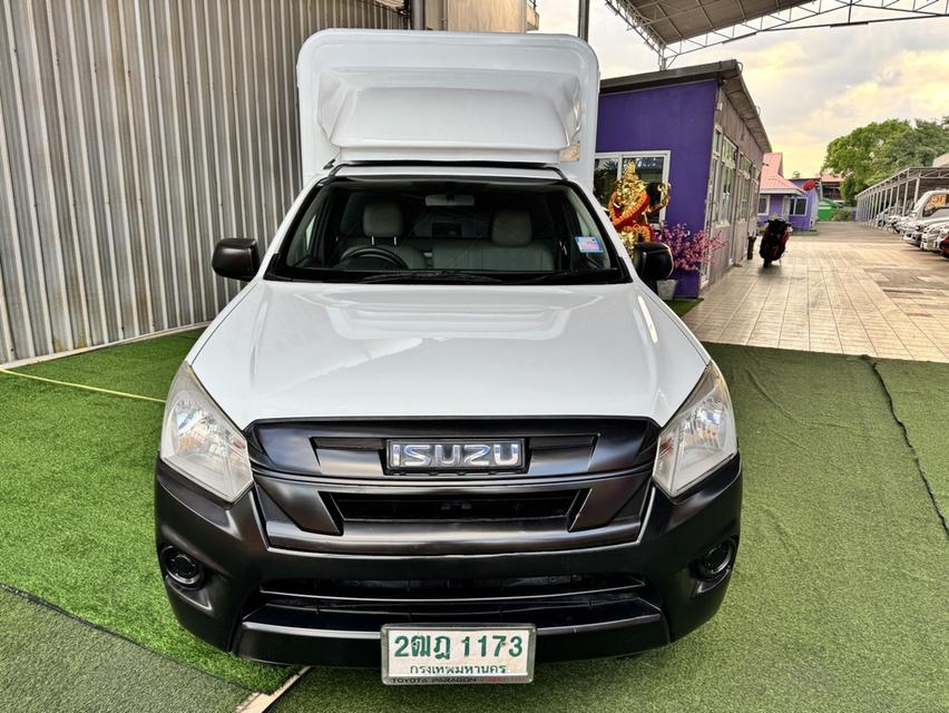 ISUZU D-MAX SPARK 1.9 B MT 2018