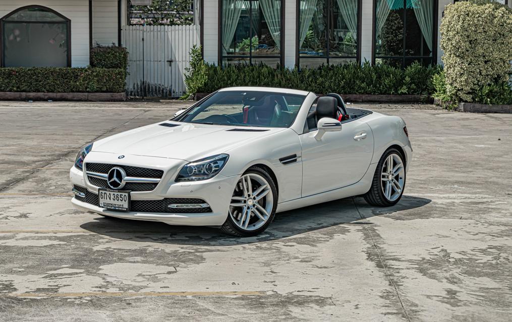 (แจ้งรหัสรถ CBL3650) Mercedes-Benz SLK200 2.0 Roadster R172 At 2017