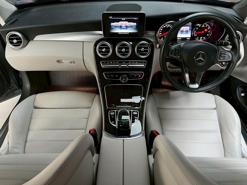 Mercedes Benz C250 Coupe 7