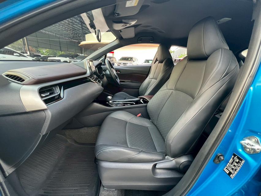 ปี 2019 TOYOTA CHR, 1.8 HV Midมือเดียวป้ายแดง รูปที่ 8