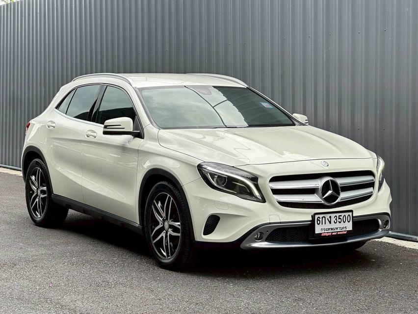 BENZ GLA200 W156 2017 รถหรู ดูแลดีประวัติศูนย์ชัดเจน ราคาถูกสุดในตลาด