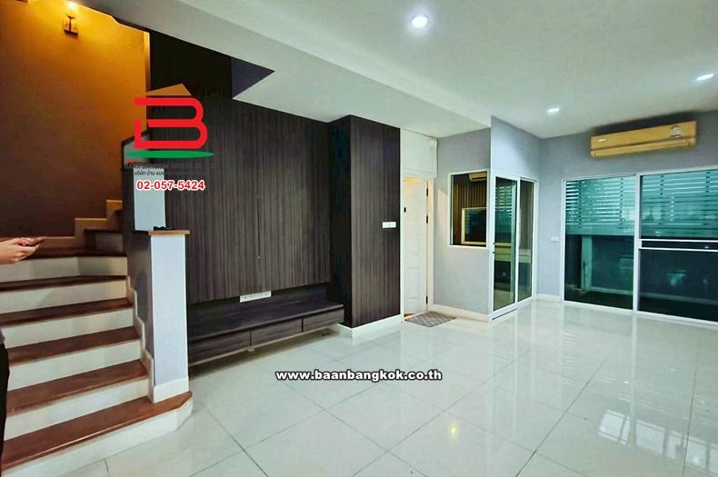 ทาวน์เฮาส์ หมู่บ้าน The Metro รัตนาธิเบศร์ ไทรม้า เนื้อที่ 18.7 ตร.ว ทำเลดี ใกล้ BTS สถานีไทรม้า ตำบลไทรม้า อำเภอเมืองนนทบุรี จังหวัดนนทบุรี 3