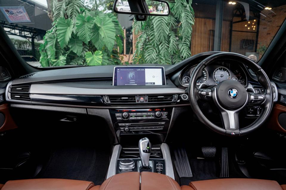 รูป BMW X5 40e X drive M Sport Plug-in Hybrid ปี 2018  📌𝗕𝗠𝗪 𝗫𝟱 𝟰𝟬𝗲 รุ่น 𝗧𝗢𝗣 เข้าใหม่! ราคาเร้าใจต้องจัดแล้วค่ะ⚡️ 3