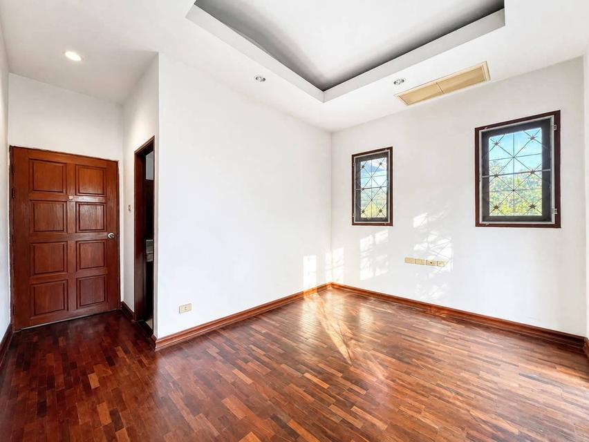 ขายบ้านเดี่ยว  หมู่บ้านเมืองดี ทวีวัฒนา–ศาลาธรรมสพน์ หลังมุม แปลงใหญ่ใหญ่ 127.6 ตร.วา.   เพียง 6.89MB 5