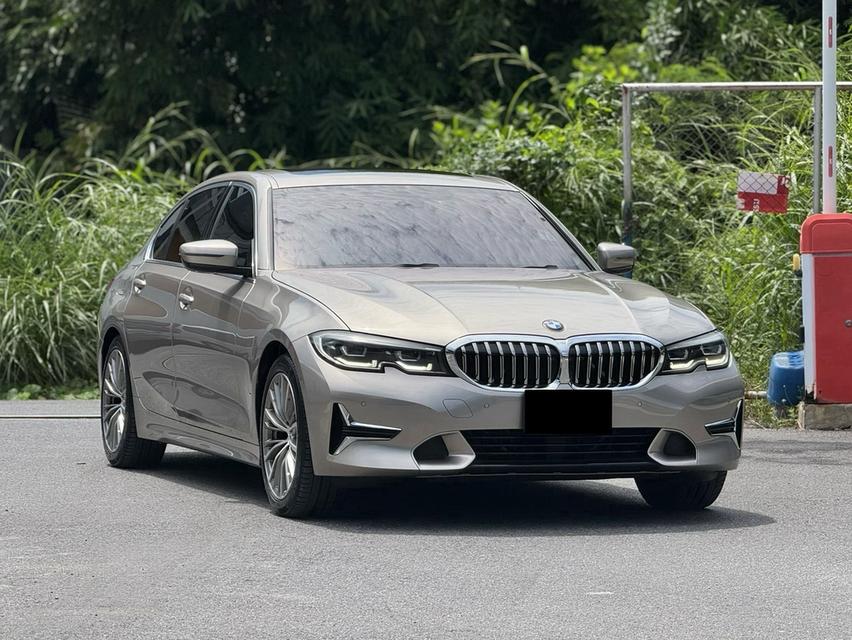 BMW 320Li Limousine (G28)ปี 2021 เลขไมล์ 81,xxx km.💰ราคา 989,000 บาท *ไม่รวมป้าย