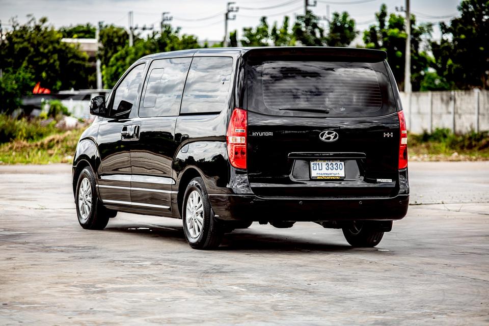 Hyundai H1 Deluxe 2.5 ดีเซล เกียร์ออโต้ สีบรอน ปี 2011 รถสวยสภาพดีมากๆ 8