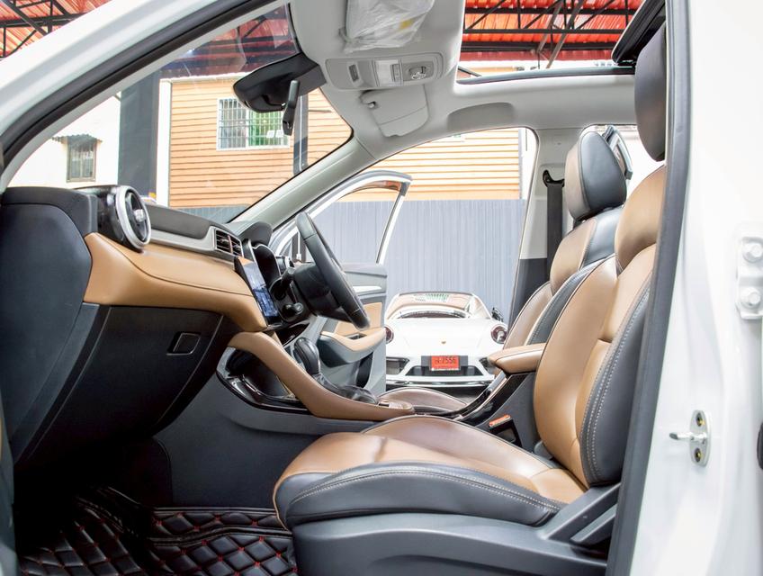 MG ZS 1.5 X+ SUNROOF 2021 14