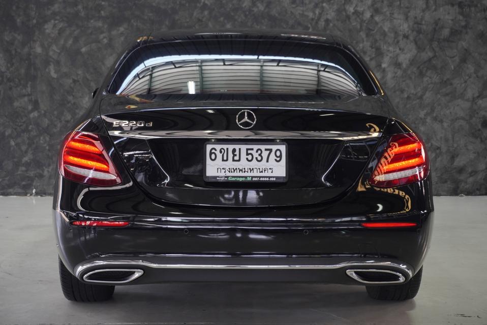 รหัสรถ JRS5379 Mercedes Benz E220d 2016 ดีเซล สีดำ 9
