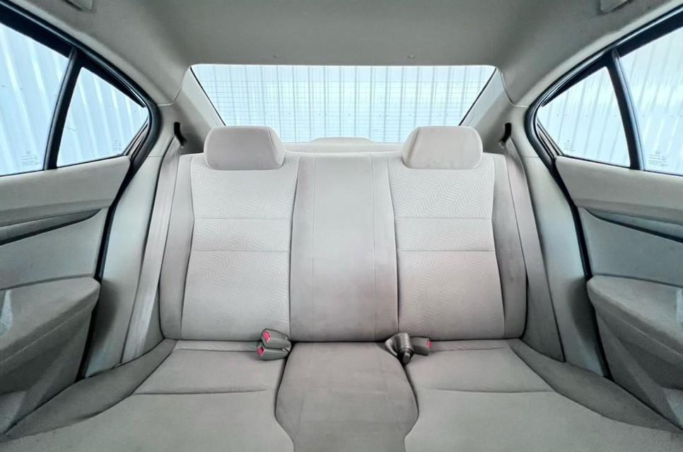 Honda City 1.5V เบนซิน-CNG เกียร์ออโต้ ปี2013 12