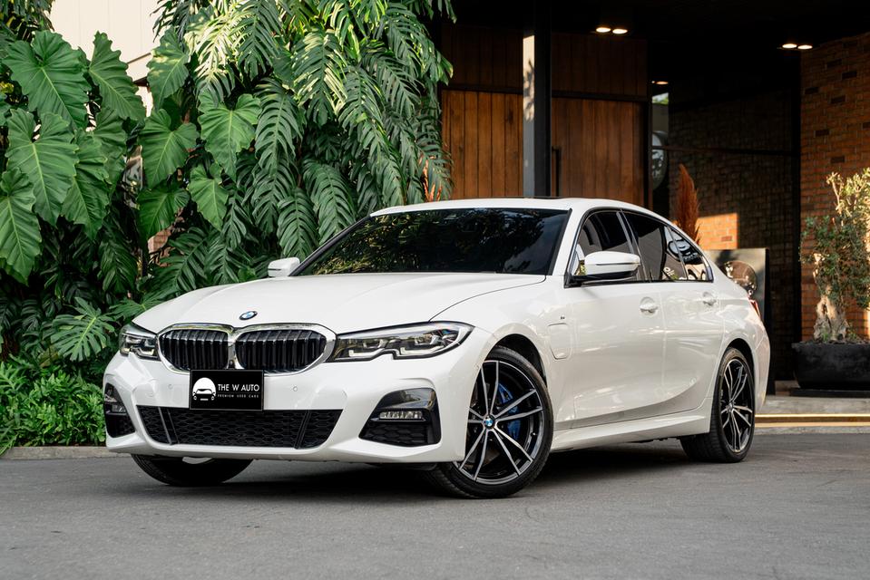 “BMW 330e M Sport Plug-in Hybrid” รุ่น G20 ปี2021