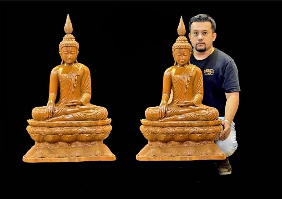 พระพุทธรูปไม้แกะสลัก พระไม้สัก หน้าตัก19นิ้ว ลงแลคเกอร์ 2