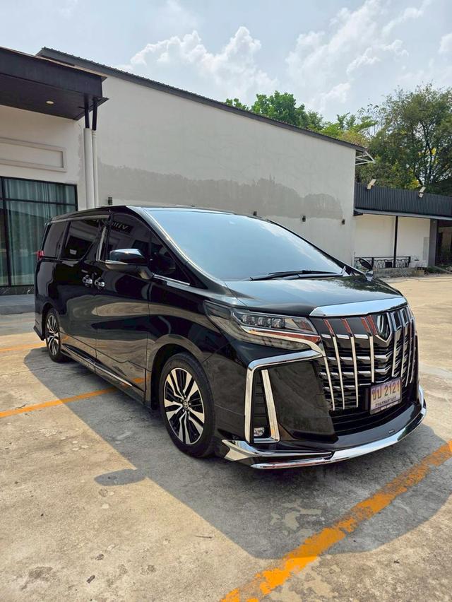 Toyota ALPHARD 2.5SC PACKAGE สีดำ ปี 2021 ไมล์ 40,000 กม. รูปที่ 3