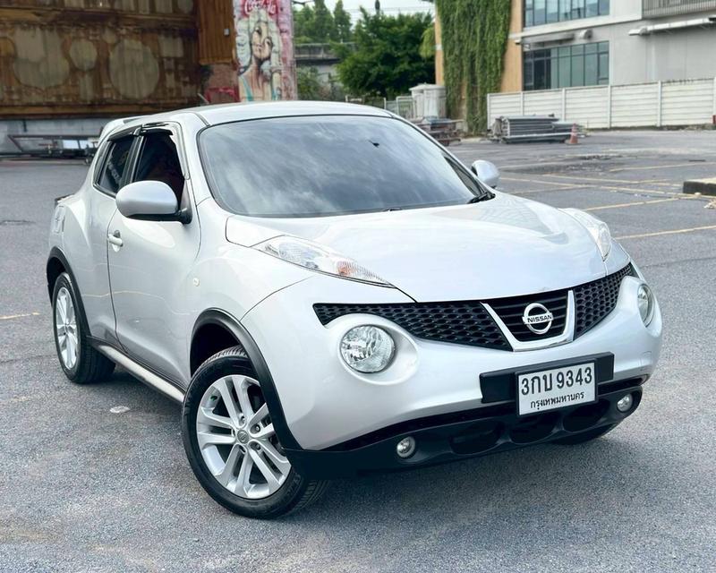 รหัสรถ QT9343 Nissan Juke 1.6 V รุ่น Top เกียร์ Auto สีเทา ปี2014