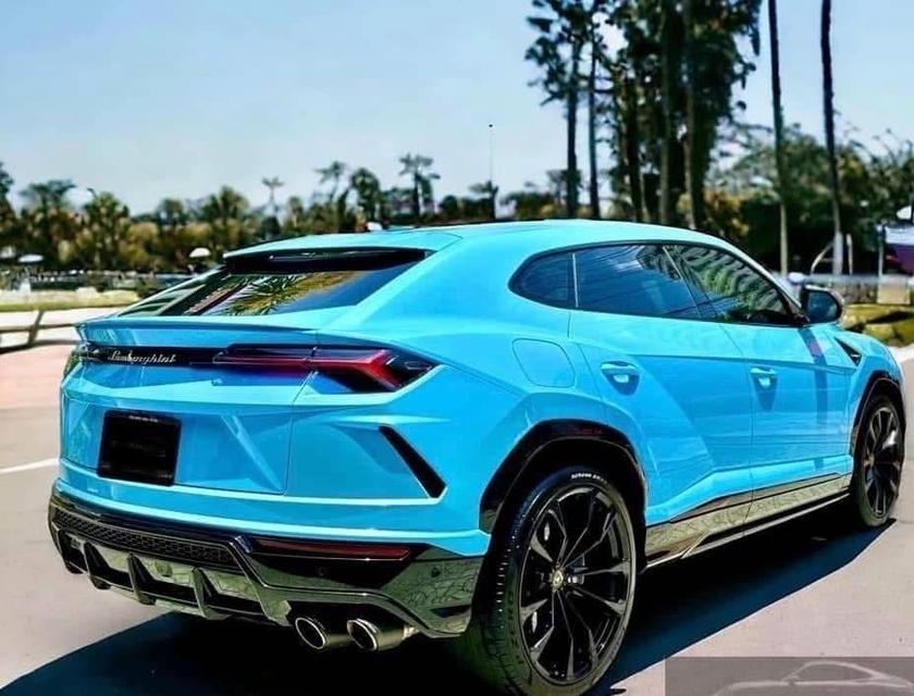 Lamborghini Urus ปี 2021 4