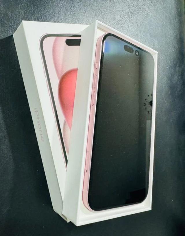 iPhone 15 สีชมพู 5