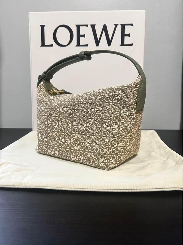 Loewe Small Cubi Bag อุปกรณ์ครบ 4