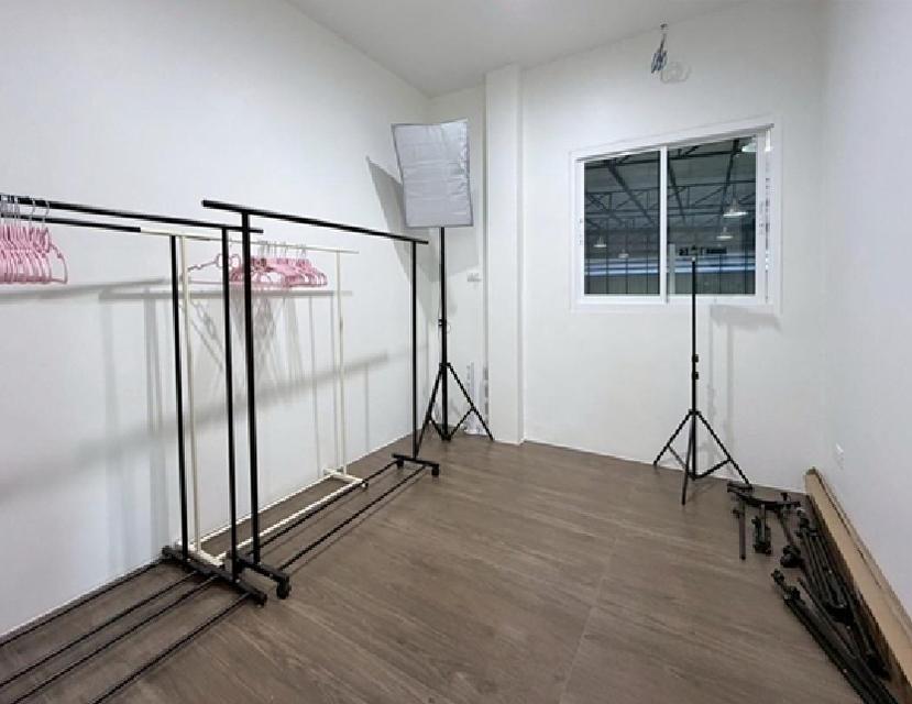 ให้เช่าโกดังพร้อมสำนักงานพร้อมห้องพัก / พื้นที่ใช้สอย 405 ตารางเมตร / Office 2 ชั้น / ทำเล ถนนกาญจนาภิเษก ติดกับสมาคมปักใต้ 14