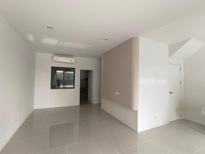 ให้เช่าทาวน์โฮม 3 ชั้น โครงการใหม่ เฌอคูน สุขุมวิท 77 Cherkoon Sukhumvit 77 / ทำเล ซอยศรีนครินทร์ 38 3