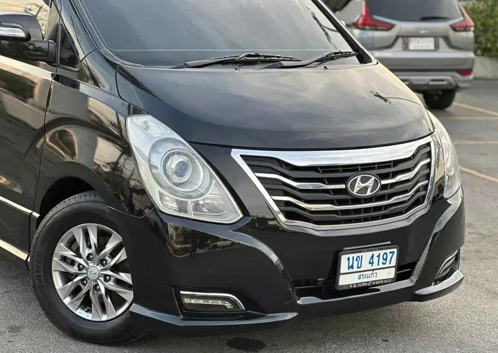 รถบ้านราคาเบาๆ  Hyundai H-1 7