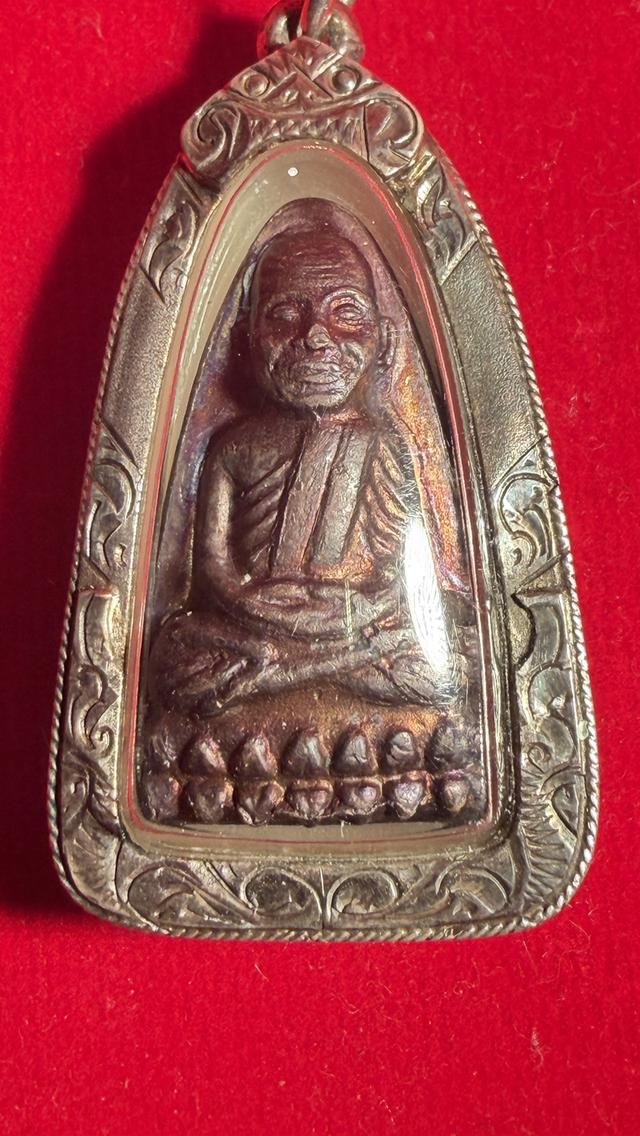 พระหลวงปู่ทวด หลังหนังสือ ปี24 บล็อกท็อป หน้าใหญ่วงเดือนหน้าหลังนะใหญญ่ พร้อมเลี่ยมกรอบ ง แท้หนาๆ