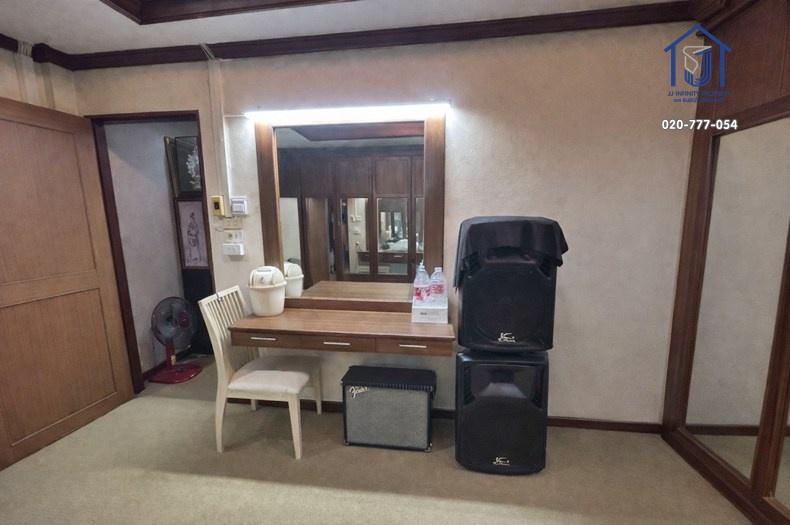 ขายทาวน์เฮ้าส์ 2 ชั้น หมู่บ้านสรินญา คลองหลวง ซอยบงกช 73 ใกล้รังสิต–ฟิวเจอร์พาร์ค 13