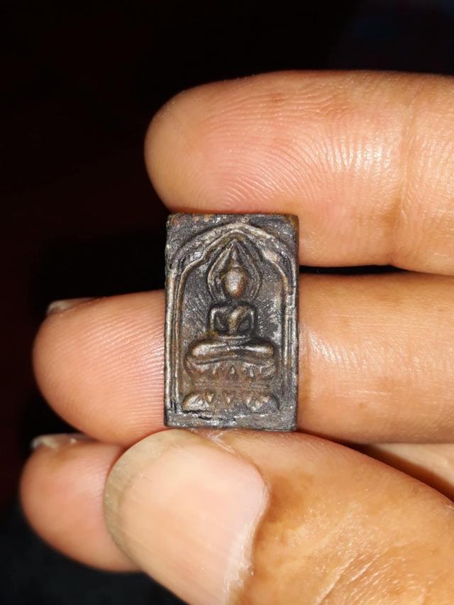 หลวงปู่ศุข พระประภามณฑลรัศมีข้าง