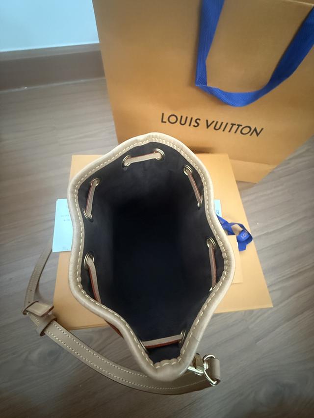 กระเป๋าLv รุ่น nano ปี24 อุปกรณ์ครบช้อปไทย นัดรับได้ รูปที่ 3