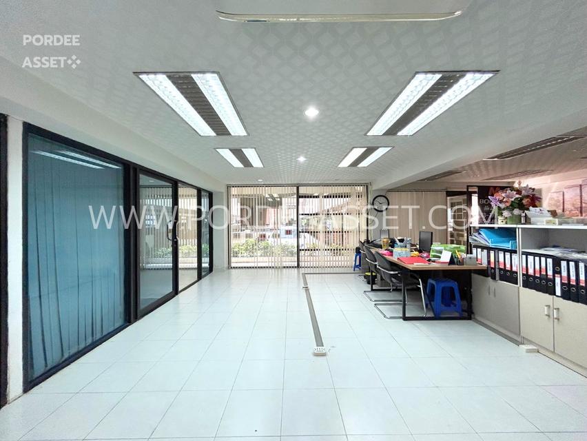 คอนโด ทวินทาวเวอร์ แจ้งวัฒนะ ขนาด 104.6 ตร.ม. ใกล้รถไฟฟ้าสายสีชมพู สถานีเมืองทองธานี ศูนย์ราชการแจ้งวัฒนะ เมืองทองธานี ปากเกร็ด นนทบุรี  2