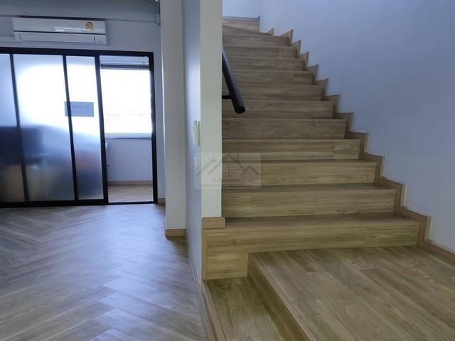 PB5508 ให้เช่าโฮมออฟฟิศ 5 ชั้น ซอยอ่อนนุช 30 โครการ The Pride สุขุมวิท77 สไตล์ Modern Luxury Loft พร้อมลิฟท์ตึกใหม่สวยพร้อมเข้าอยู่ 13