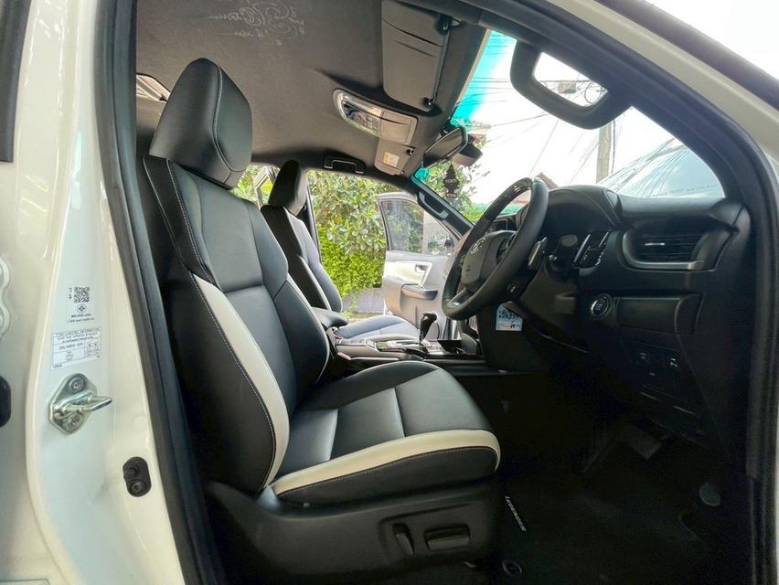 ขาย Toyota Fortuner 2.8 4wd ปี21 14