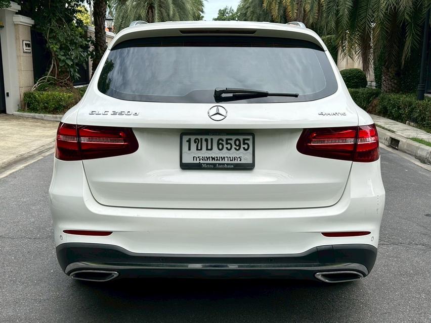 Mercedes Benz GLC250d AMG Dynamic 4MATIC (W253)2.2L Diesel Turbo 9G-Tronic Sunroof  9