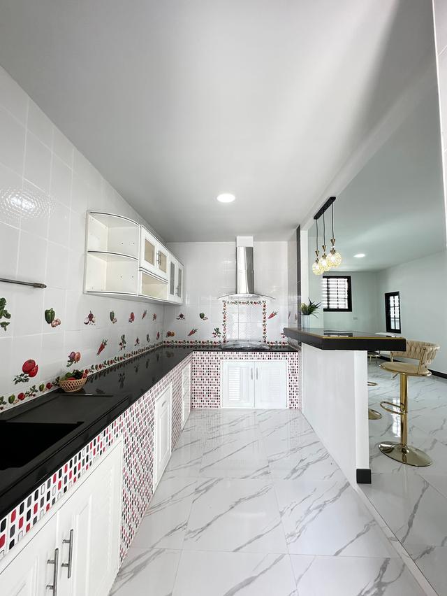 หมู่บ้านบุรีรมย์ คู้บอน 41 10