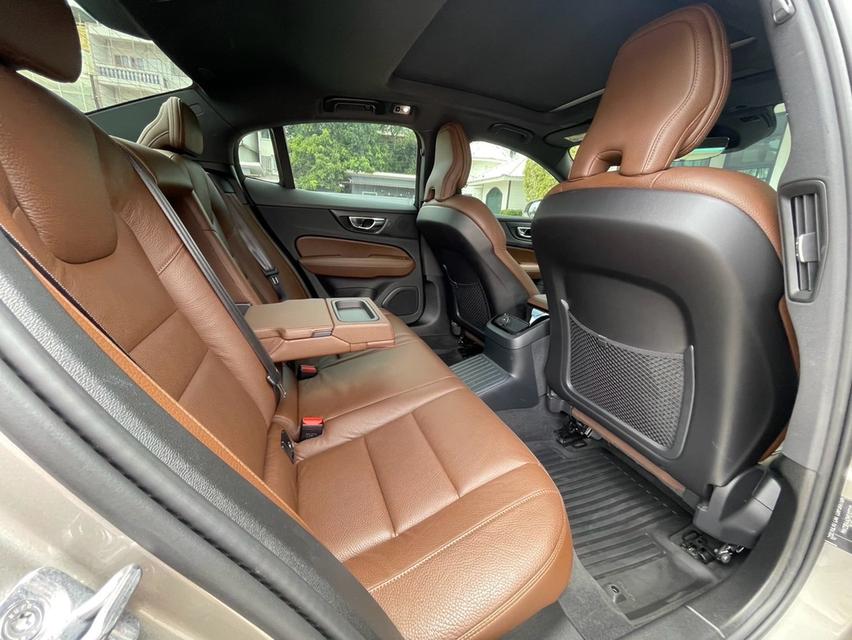 Volvo S60 Recharge T8 Momentum AWDปี 2021 เลขไมล์ 74,xxx km. รูปที่ 14