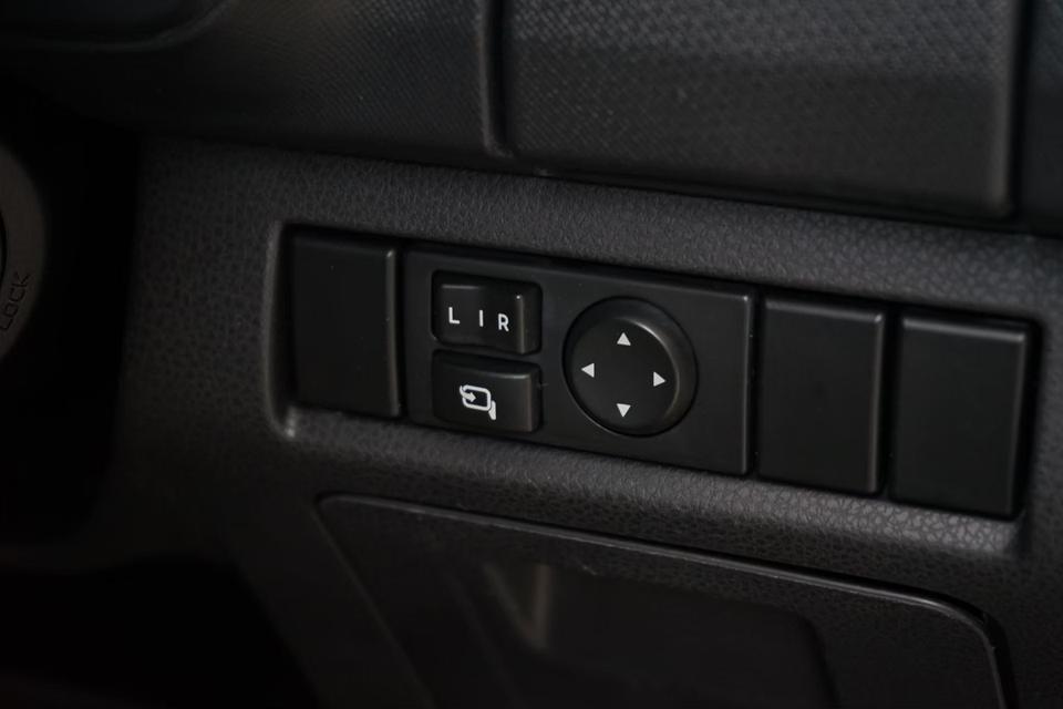 2014 ISUZU MU-X 3.0 13