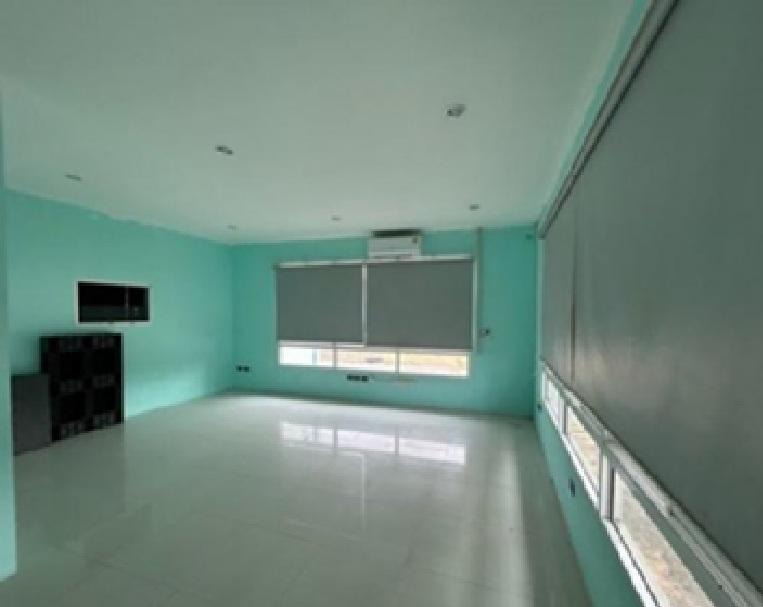 ให้เช่าโกดัง โรงงาน พร้อมสำนักงาน / พื้นที่ใช้สอย 720 ตารางเมตร / บนที่ดิน 591 ตารางวา / ซอยบางเตย 4 พุทธมณฑลสาย 5 8