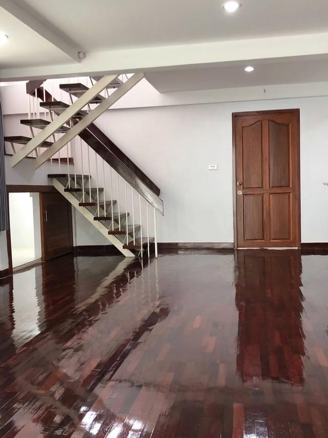 ขาย บ้านเดี่ยว 2 ชั้น รีโนเวทใหม่ทั้งหลัง ใหม่มากๆ วิภาวดี 16 , ซอย โชคชัยร่วมมิตร 2