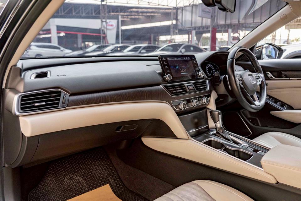 รหัสรถ NP3397 รุ่นรถ : HONDA ACCORD 2.0HYBRID ปีรถ : 2019 รูปที่ 12