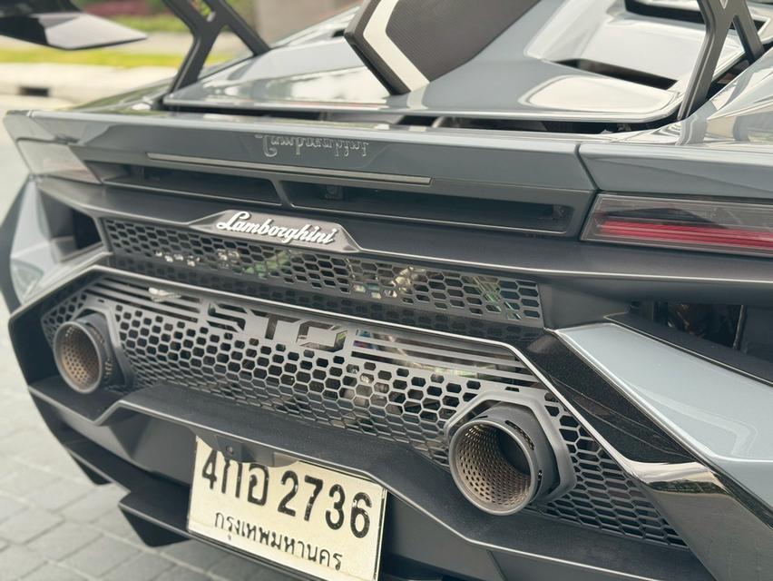 Lamborghini Huracan STO ปี 2022 13