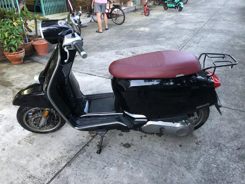 Lambretta V200 Special Flex Black 2019 3