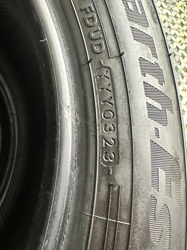 ยางรถยนต์ มือ2 สภาพดีมากๆ 215/55R16 รูปที่ 3