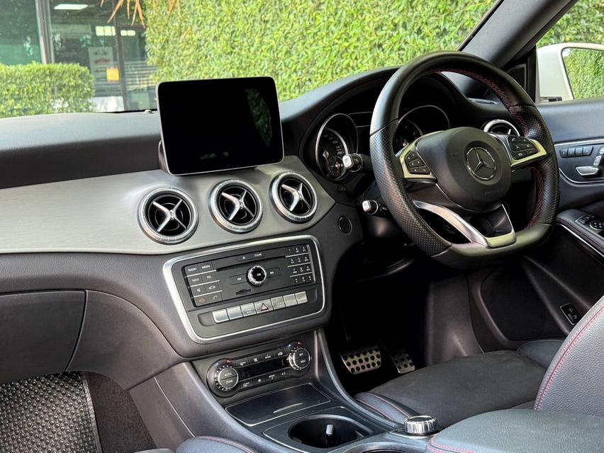 2018 BENZ CLA 250 AMG FACELIFT รถออกศูนย์ BENZ THAILAND รถวิ่งน้อยเพียง 80,000 กม รถไม่เคยมีอุบัติเหตุครับ 11