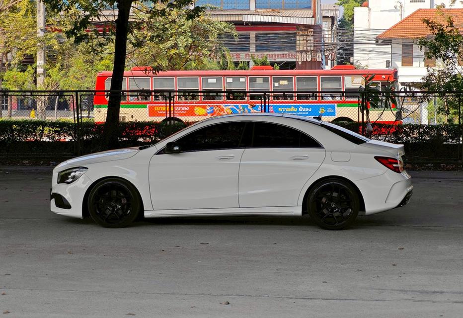 Mercedes Benz CLA 250 AMG W117 ปี 2018 รูปที่ 3