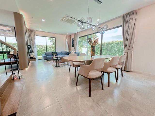 ให้เช่าบ้านเดี่ยว 2 ชั้น เนื้อที่ 85 ตร.ว โครงการมัณฑนา บางนา กม.15 ใกล้เมกะบางนา Fully Furnished หิ้วกระเป๋าเข้าอยู่ได้เลย