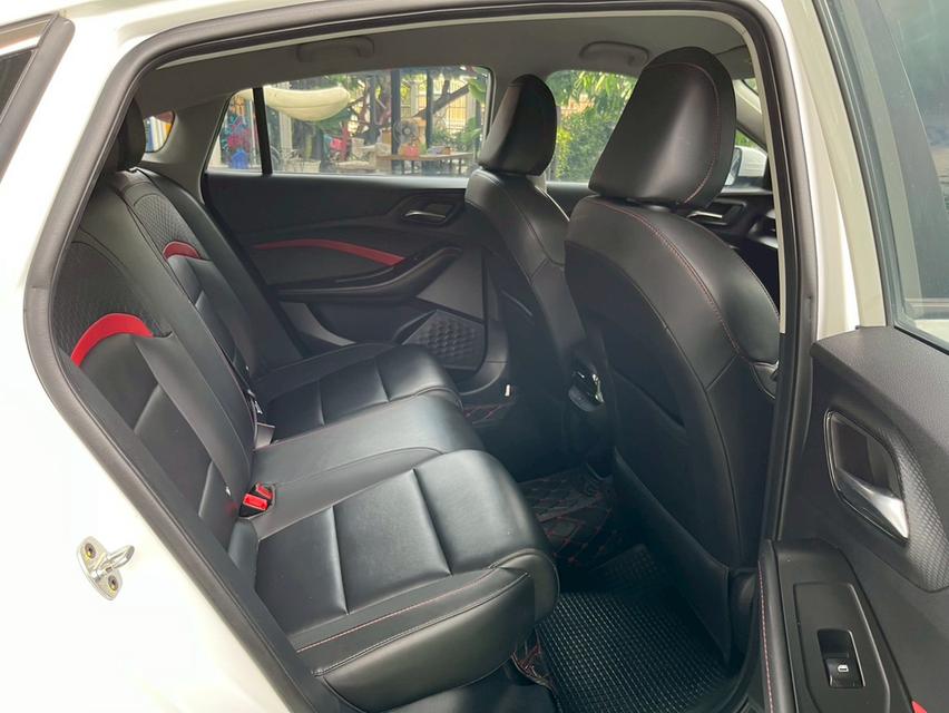 🚗 MG 5 1.5 D AUTO ปี 2024 15