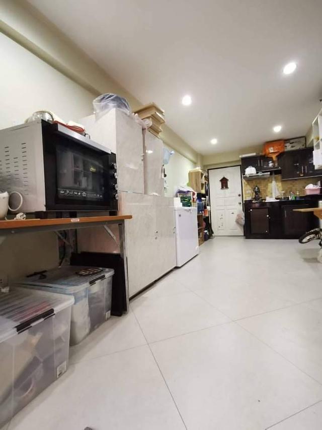 ขายห้องชุด คอนโด Low Rise ใจกลางเมือง พระราม9 พื้นที่ 40.2 ต.ร.ม.โทร 0818269745 2