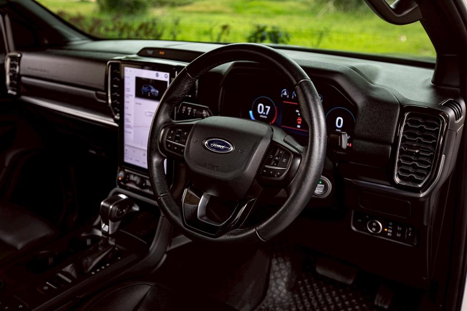 Ford Everest 2.0 Bi-Turbo Titanium ปี 2023 ซันรูฟ มือเดียว ใหม่มากๆ 12