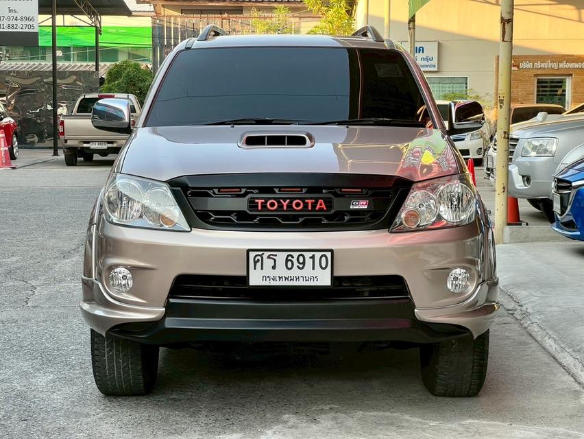 TOYOTA FORTUNER 3.0V A/T 4x4 ปี 2005 รถมือเดียว เลขไมล์น้อย สภาพสวยพร้อมใช้ เครื่อง/เกียร์/ช่วงล่างสมบูรณ์ รถสะอาด รูปที่ 2