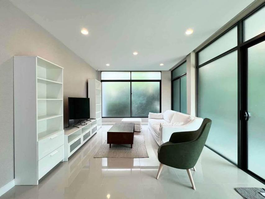 ให้เช่าบ้านเดี่ยว 2 ชั้น เศรษฐสิริ กรุงเทพกรีฑา พื้นที่ 85 ตร.ว. พื้นที่ใช้สอย 318 ตร.ม 4 ห้องนอน 7