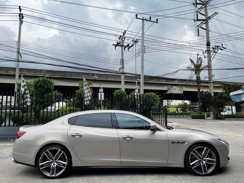 Maserati Quattroporte GTS สี Champagne ใช้งานมาเพียงแค่ 41,xxx km เท่านั้น รถปี 2014  5